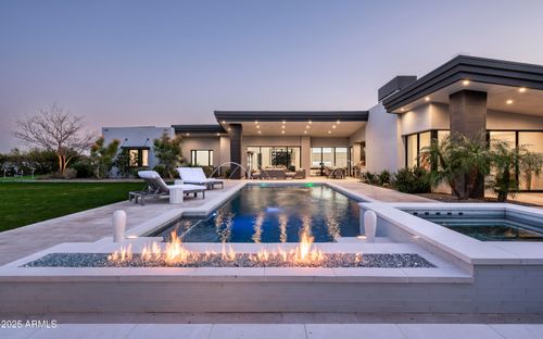 8822 E Chino Dr, Scottsdale, AZ, 85255-9131 | Card Image