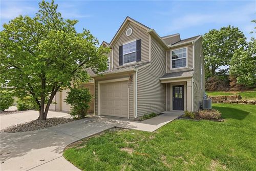 5538 N Fairmount Ave, Kansas City, MO, 64118-4080 | Card Image