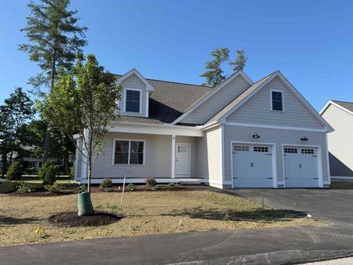 55 Wilderness Dr, Nashua, NH, 03062-1702 | Card Image