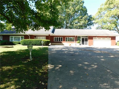 302 Derrick Ave, Uniontown, PA, 15401-5323 | Card Image