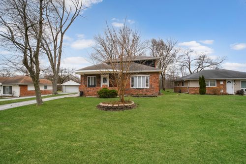 411 Suwanee St, Park Forest, IL, 60466-1950 | Card Image