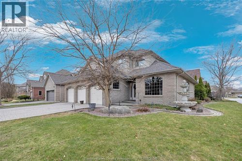 303 Shoreview Cir, Windsor, ON, N8P1M7 | Card Image