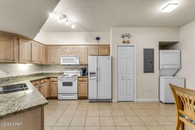 1005 - 6504 Bridge Water, Condo with 2 bedrooms, 2 bathrooms and null parking in Panama City Beach FL | Image 3