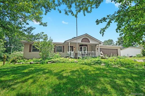 344 Chilson Rd, Howell, MI, 48843-7434 | Card Image