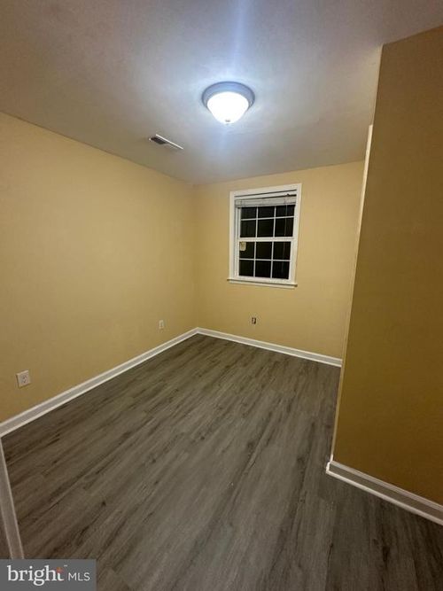 1108 Gondar Ave, LANDOVER, MD, 20785-4325 | Card Image