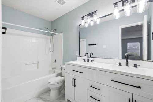 8405 Seven Oaks Ln, Denton, TX, 76210-3878 | Card Image