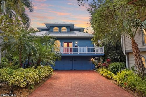 3814 Survey Cir, BONITA SPRINGS, FL, 34134-8656 | Card Image