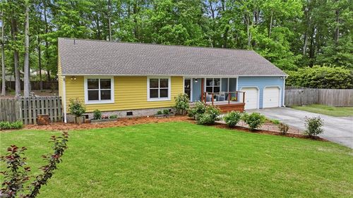 3288 Edinburgh Dr, Virginia Beach, VA, 23452-5840 | Card Image