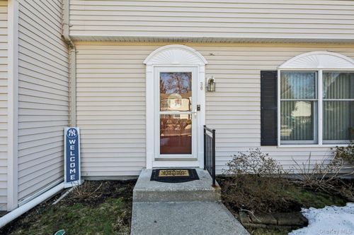 36 Lackawanna Trl, Suffern, NY, 10901-4916 | Card Image