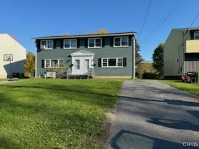 625 - 623 & 625 Sunflower Drive, Home with 6 bedrooms, 2 bathrooms and null parking in Salina NY | Image 1