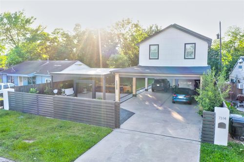 7314 Iwo Jima Rd, Houston, TX, 77033-3443 | Card Image