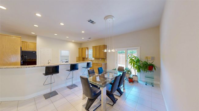 Kitchen nook view toward kitchen | Image 11
