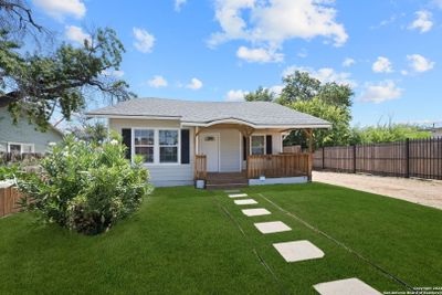 1710 N Hamilton St, House other with 2 bedrooms, 1 bathrooms and null parking in San Antonio TX | Image 2