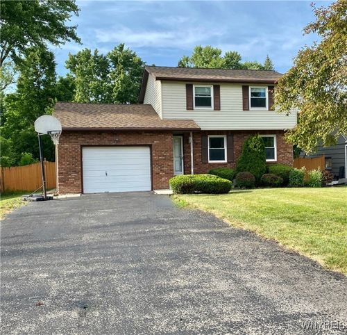 790 Mohawk St, Lewiston, NY, 14092-1356 | Card Image