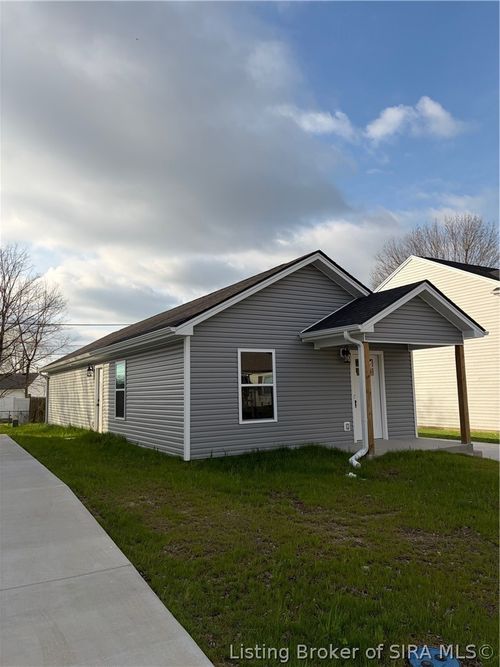 211 Guilford Rd, Charlestown, IN, 47111-2017 | Card Image