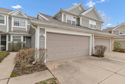 241 Woodstone Cir, Buffalo Grove, IL, 60089-6702 | Card Image