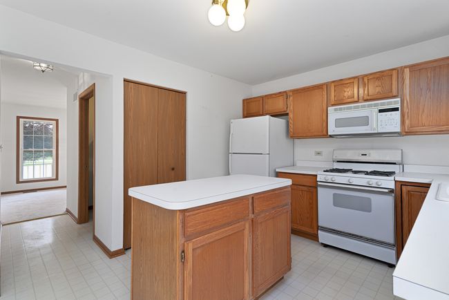 118 Matthias Ct, House other with 4 bedrooms, 3 bathrooms and 2 parking in North Aurora IL | Image 9