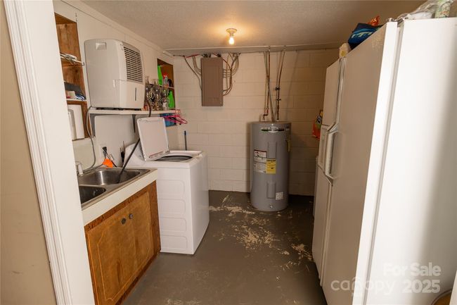 1352 W Cherokee St, House other with 3 bedrooms, 3 bathrooms and null parking in Blacksburg SC | Image 29