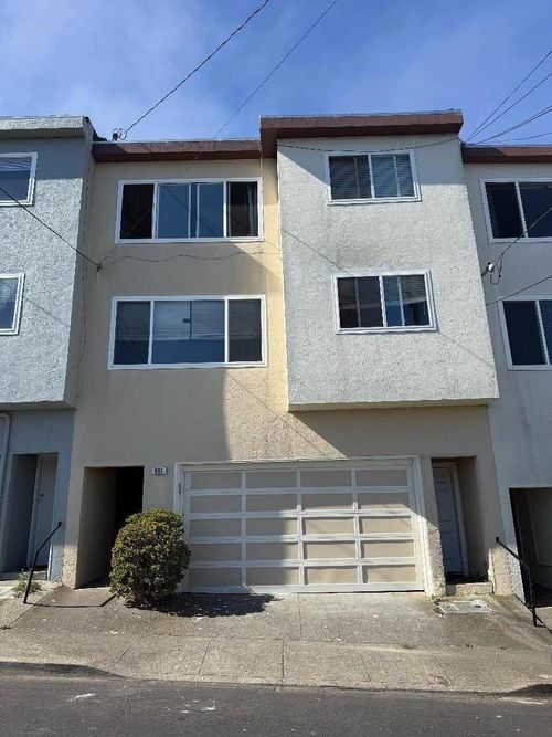 891 Bellevue Ave, Daly City, CA, 94014-1178 | Card Image