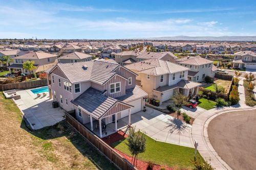 17234 Hidden Pond Ct, Lathrop, CA, 95330-8294 | Card Image