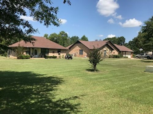 3201 Jason Ln, Texarkana, TX, 75503-9027 | Card Image