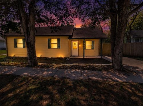 205 S 4th Ave, Mulvane, KS, 67110-1704 | Card Image