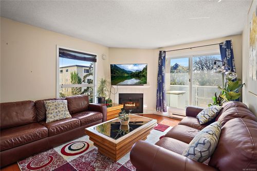 410-2529 Wark St, Victoria, BC, V8T4G7 | Card Image