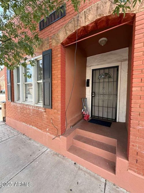 661 E 11th St, Douglas, AZ, 85607-2004 | Card Image