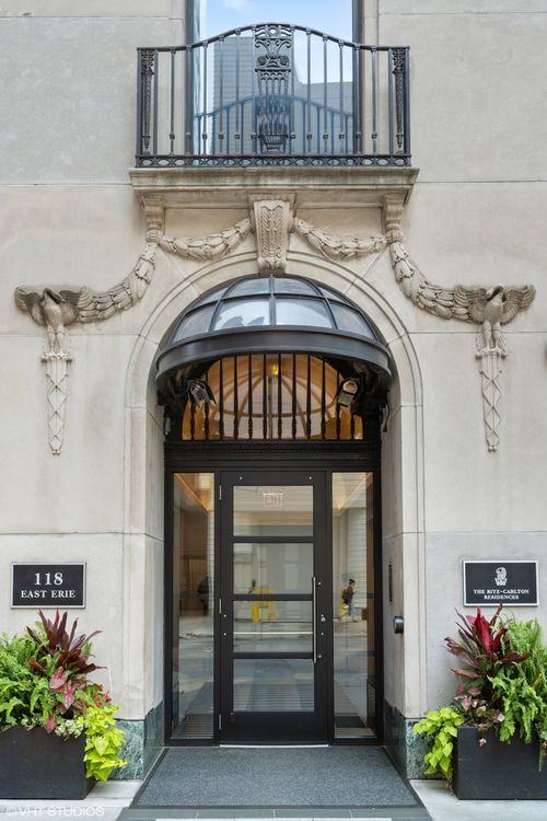 37h-118 Erie St, Chicago, IL, 60611-5153 | Card Image