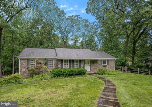 779 Laurel Ln, WAYNE, PA, 19087-2017 | Card Image