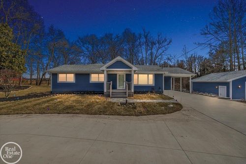 68000 Dequindre Rd, Washington Twp, MI, 48095-1039 | Card Image