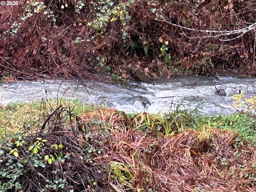 8555 Se Mayberry Ln, Boring, OR, 97009-9704 | Card Image