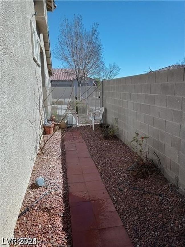 UNIT-103 - 3401 Conan St, Townhouse with 2 bedrooms, 2 bathrooms and null parking in Las Vegas NV | Image 38