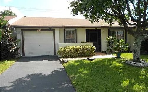 15676 Bottlebrush Cir, Delray Beach, FL, 33484-5513 | Card Image