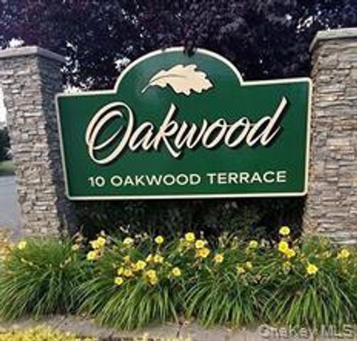 94-10 Oakwood Ter, New Windsor, NY, 12553-7761 | Card Image