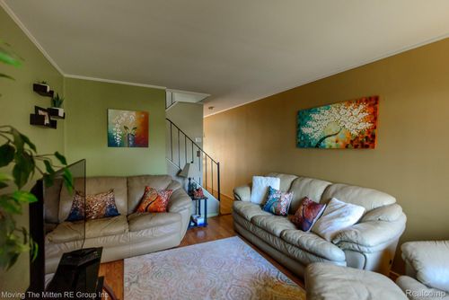 502 Estrada Dr, Belleville, MI, 48111-2987 | Card Image