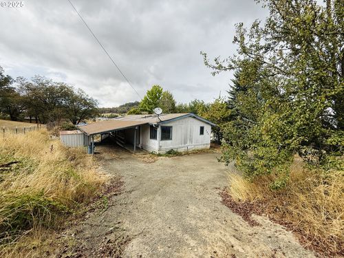 260 Ne Darrell Ave, Winston, OR, 97496-7525 | Card Image
