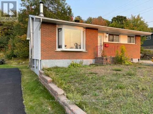 85 Mississauga Ave, Elliot Lake, ON, P5A1E1 | Card Image
