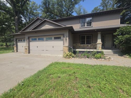 9932 123rd St, Davenport, IA, 52804-9148 | Card Image