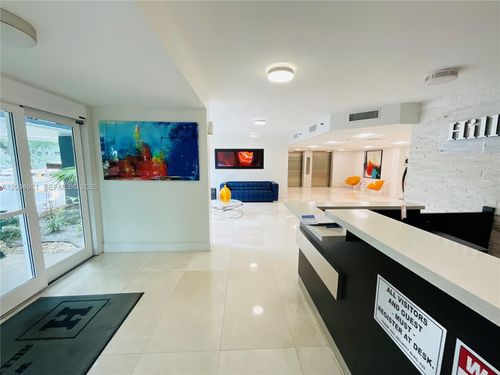 504-919 Hillcrest Dr, Hollywood, FL, 33021 | Card Image