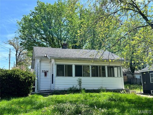 2244 Huntington Ave, Saint Louis, MO, 63114-3504 | Card Image