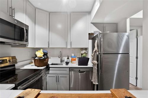 224-1765 Coliseum St, New Orleans, LA, 70130-4782 | Card Image