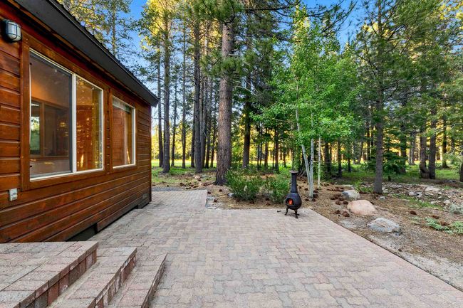 14010 Skiview Loop, House other with 3 bedrooms, 2 bathrooms and null parking in Truckee CA | Image 8