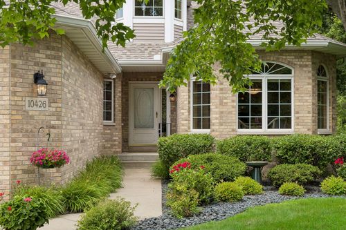 10426 Eagle Pointe Circle, Woodbury, MN, 55129 | Card Image