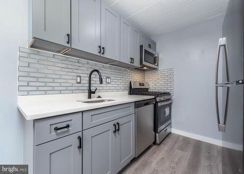 apt-208-9201 New Hampshire Ave, SILVER SPRING, MD, 20903-3608 | Card Image