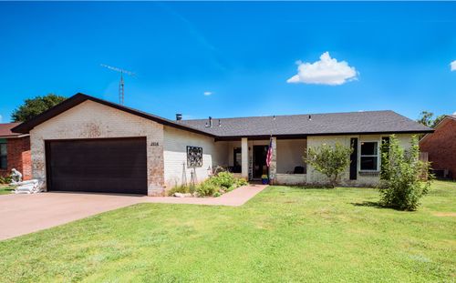 2914 Kermit St, Plainview, TX, 79072-1414 | Card Image
