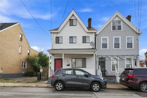 212 8th St, Sharpsburg, PA, 15215-2217 | Card Image