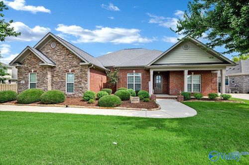 2 Youpon Dr Sw, Huntsville, AL, 35824-4902 | Card Image