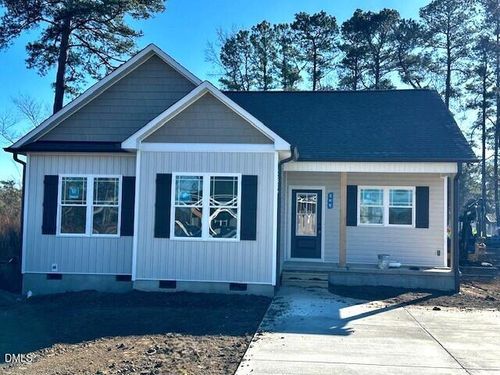 922 Micro Rd W, Selma, NC, 27576-6719 | Card Image