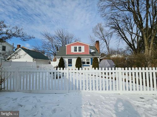 407 Van Fossen St, WINCHESTER, VA, 22601-5655 | Card Image